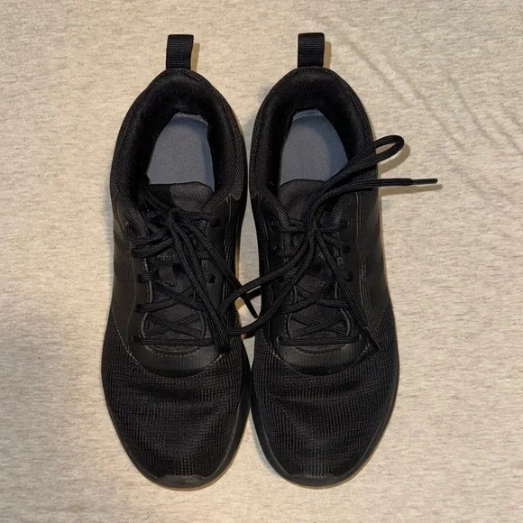 Adidas Black Running Shoes - Picture 2 of 5